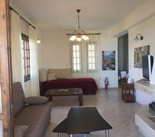 Dim Art Traditional Villa