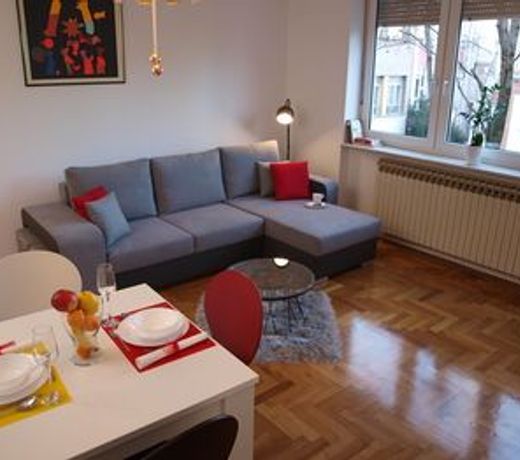Apartment Frin