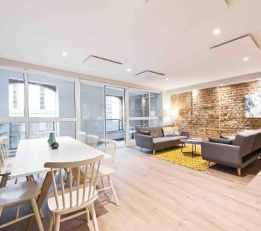 Temple Bar Crown Square Apartments