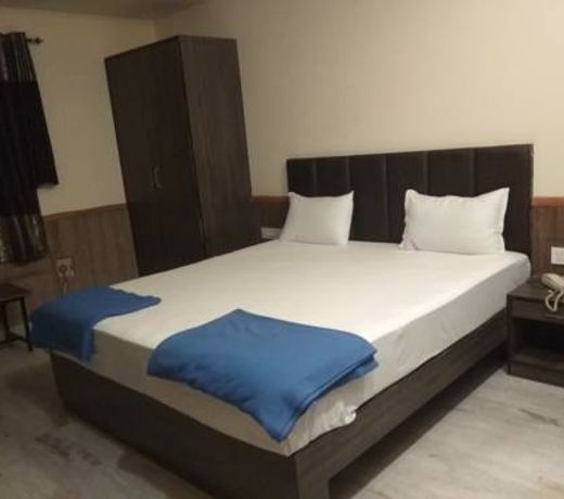 JK Rooms 111 Nr. St Stand - Ganeshpeth