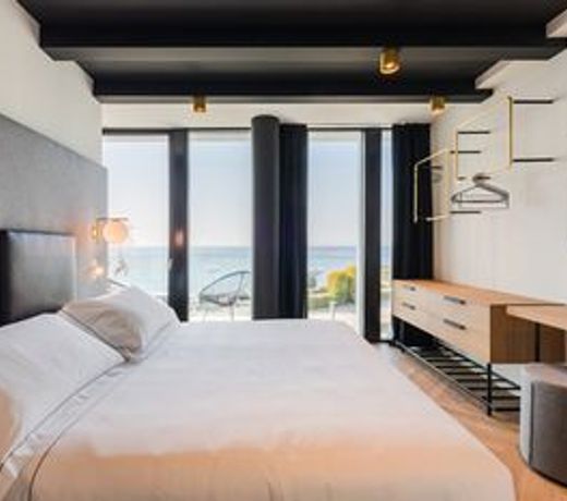 MaisonMe Boutique Hotel