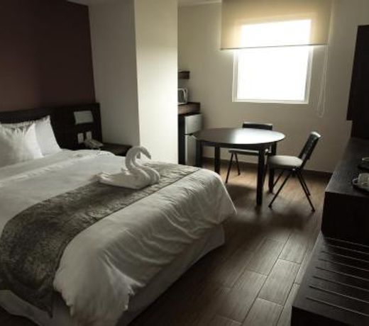 Lithio Hotel