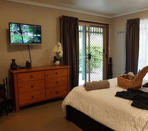 Tamborine Tranquility