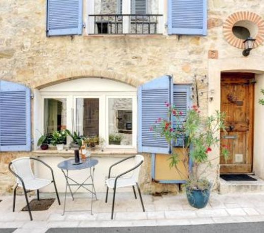 Heart Of Valbonne