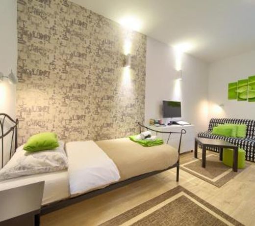 Logo apartments 5 min walk to main square