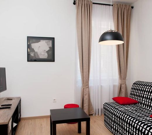 Logo apartments 5 min walk to main square