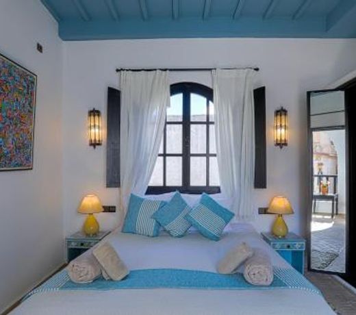 Riad Dar Awil