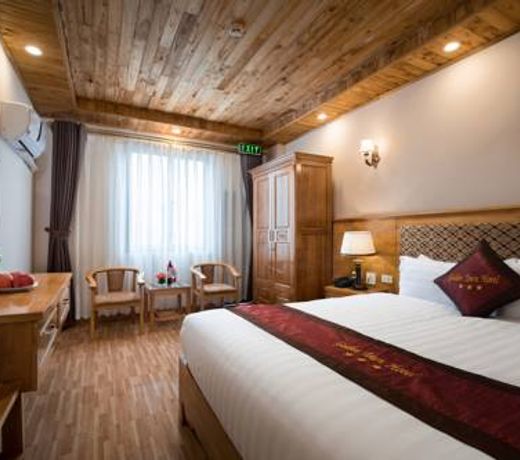 Golden Town Hotel