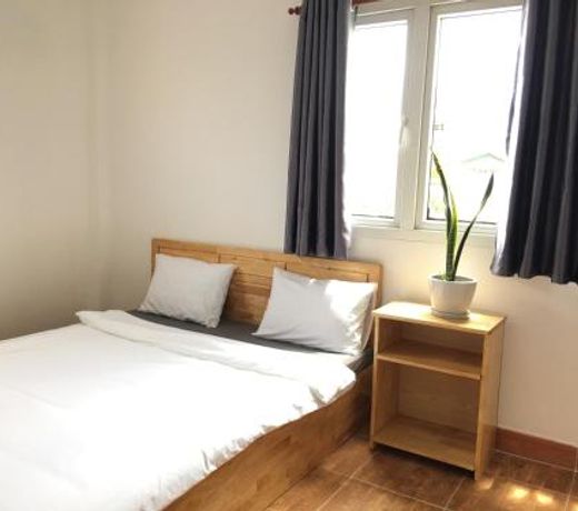 Len's hostel