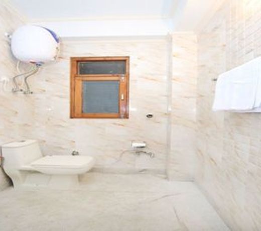 OYO 10861 Home Cozy 2BHK Rajhana New Shimla