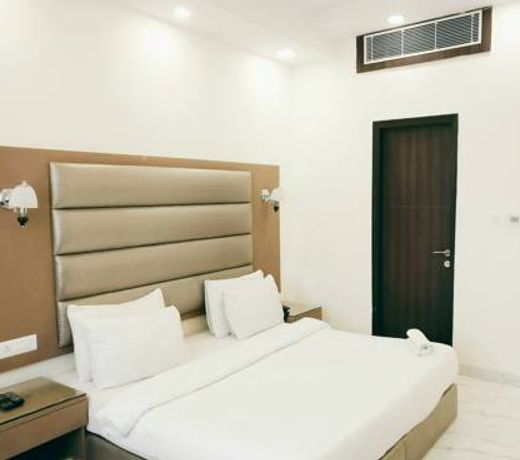 Hotel PK Residency