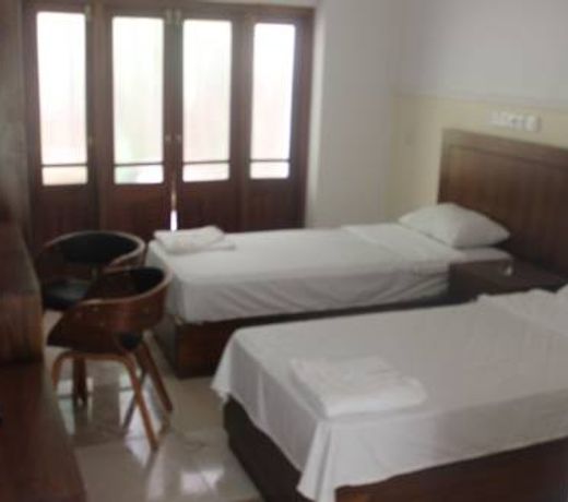 Grand Rockland Hotel
