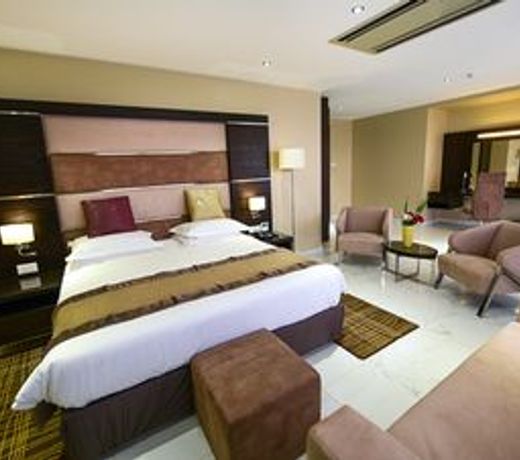 Protea Hotel by Marriott Kampala Skyz