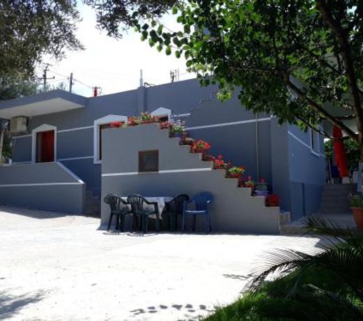 Dema Guesthouse