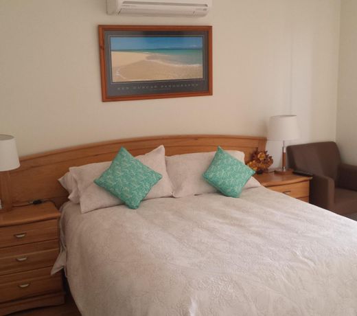 Alexander Drive B & B