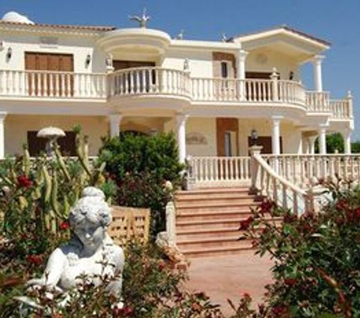 Purple Grape Villa