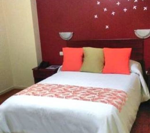 Hotel Bombuscaro