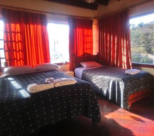 Hostal Pakari