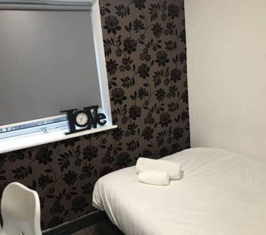 Home n Away Ensuite Room