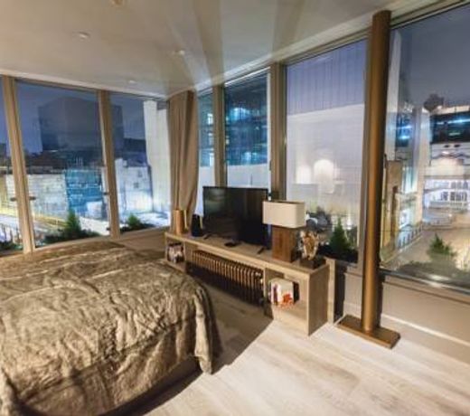 Clarendon Suites