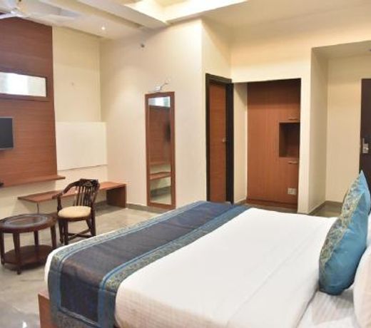 Hotel Rk Grand