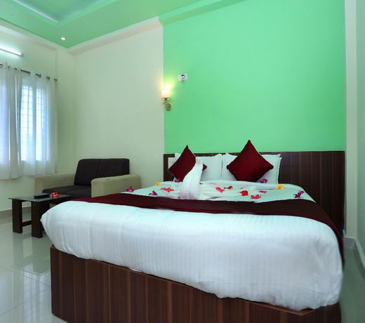 OYO 10151 Hotel Forest Inn