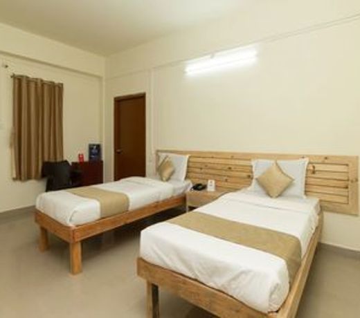 Hotel Travellers INN