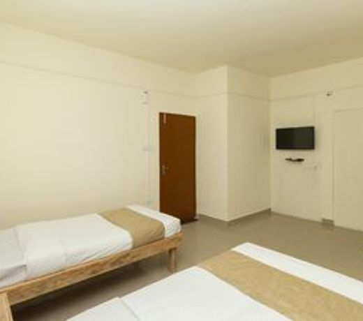 Hotel Travellers INN