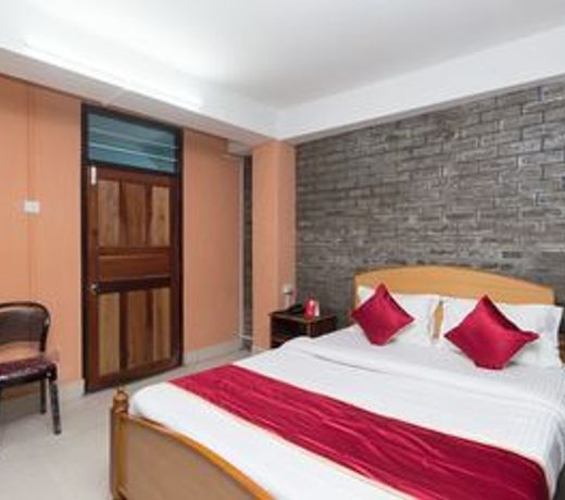 OYO 10831 Balaji Guest House