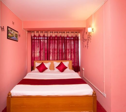 OYO 10831 Balaji Guest House