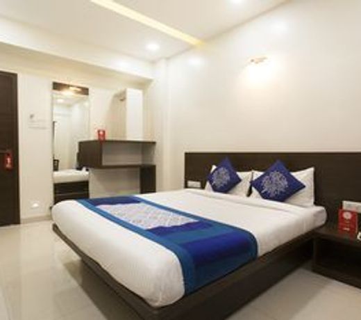 OYO 10352 Hotel Vishwas