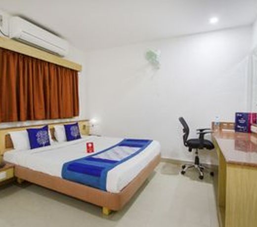 Capital O 10209 Comfort Inn