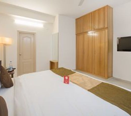 Vaccinated Staff - Capital O 10594 Hotel Marie Gold