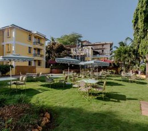 OYO 10956 Oliva Resorts