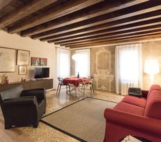 Palazzo Monigo Apartment