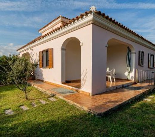 Appartamenti Residenziali trilocali 6 - 7 posti letto via Sardegna