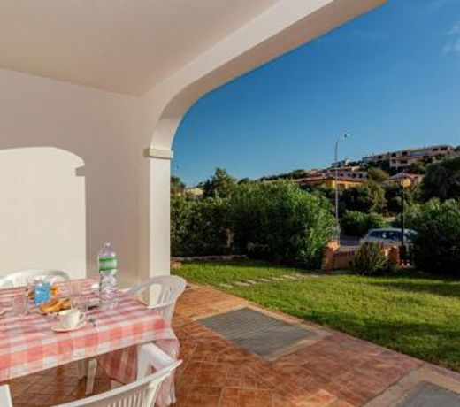 Appartamenti Residenziali trilocali 6 - 7 posti letto via Sardegna