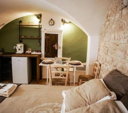 HOME 5 - Via Nuova