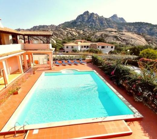 Porto Cervo Sunshine