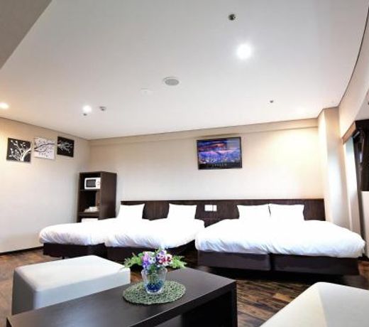Rycom Crystal Hotel