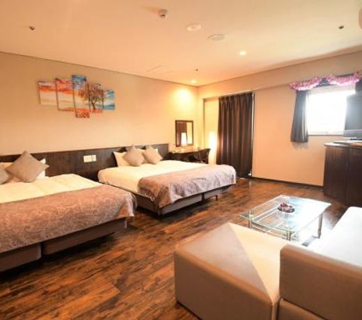 Rycom Crystal Hotel