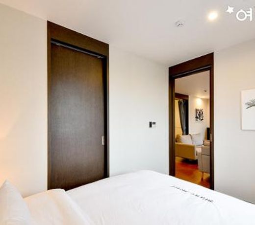 Blanc Business Hotel