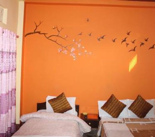 Hotel Happy Home