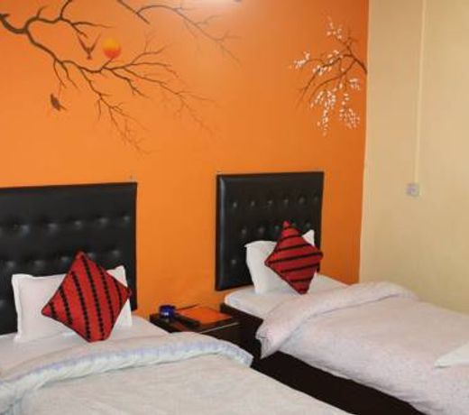 Hotel Happy Home