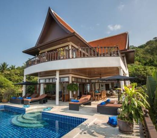 Lilly Villa