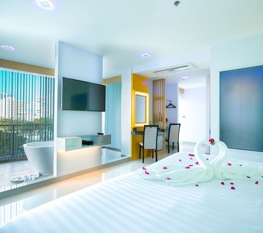 The forest hotel pattaya