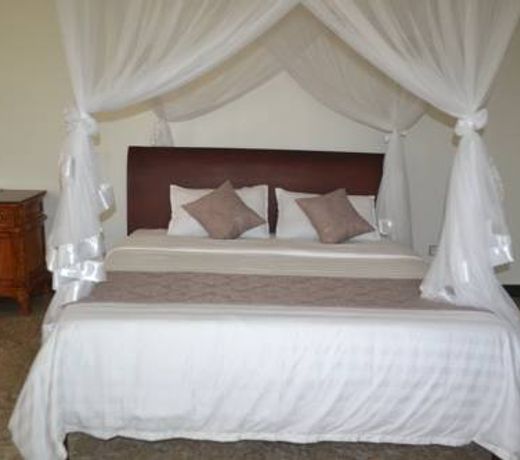 Victoria Royal Hotel