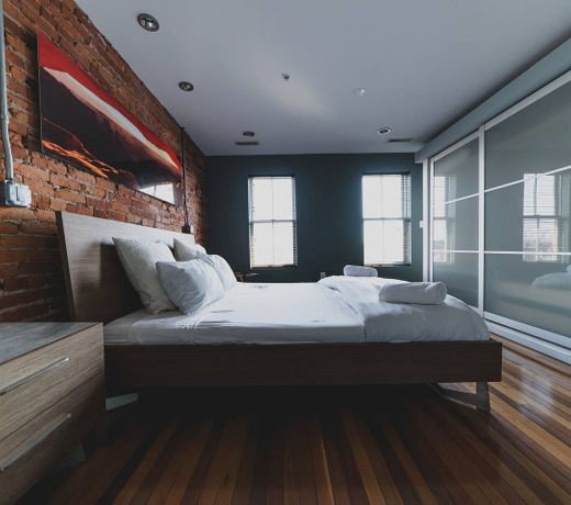 Modern Design/High End 1BD Loft