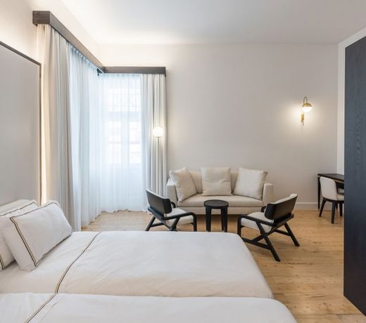 S Paul City Hotel