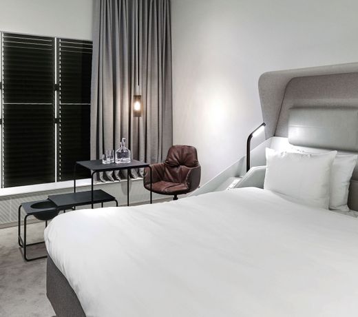 Otel' The Socialist, a Tribute Portfolio